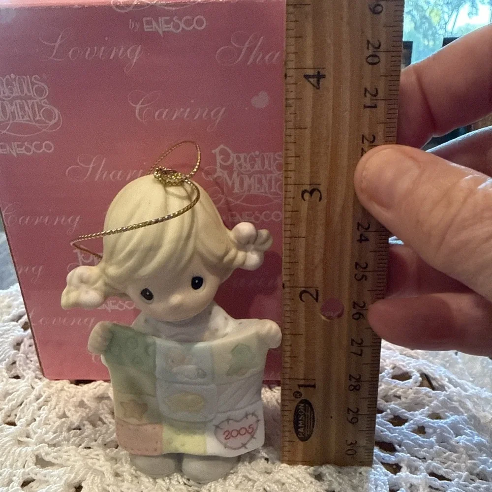 Precious Moments 2005 Dated Ornament 